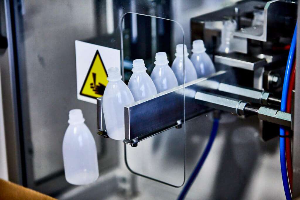 Výroba plastových lahviček